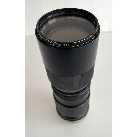 Vivitar 85-205mm F/3.8 Tele-Zoom Lens w/ Skylight Filter, Lens Caps & Case - Picture 5 of 9